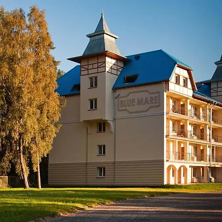 Sosna Z Basenem W Blue Mare,