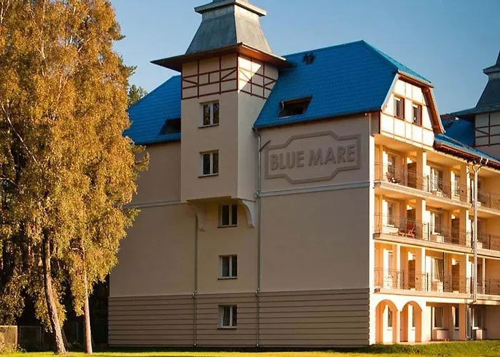 Sosna Z Basenem W Blue Mare,